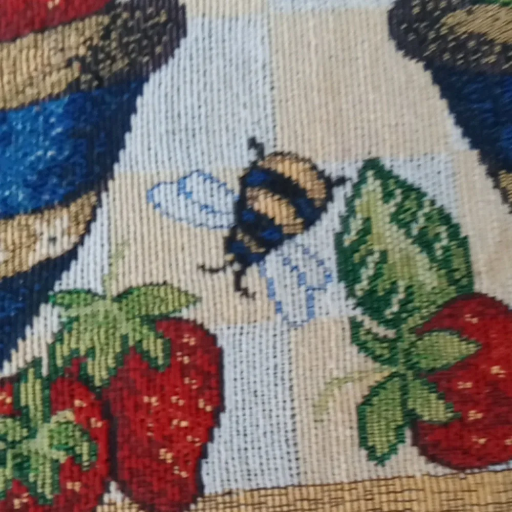 Vintage Summer Strawberry Table Runner